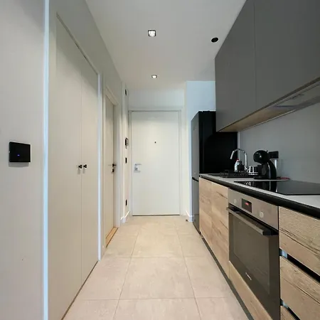 Crown - Bw Simfonija 1 Appartement